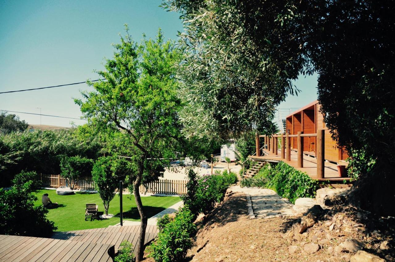 Good Feeling Hostel & Guest House Raposeira  ภายนอก รูปภาพ