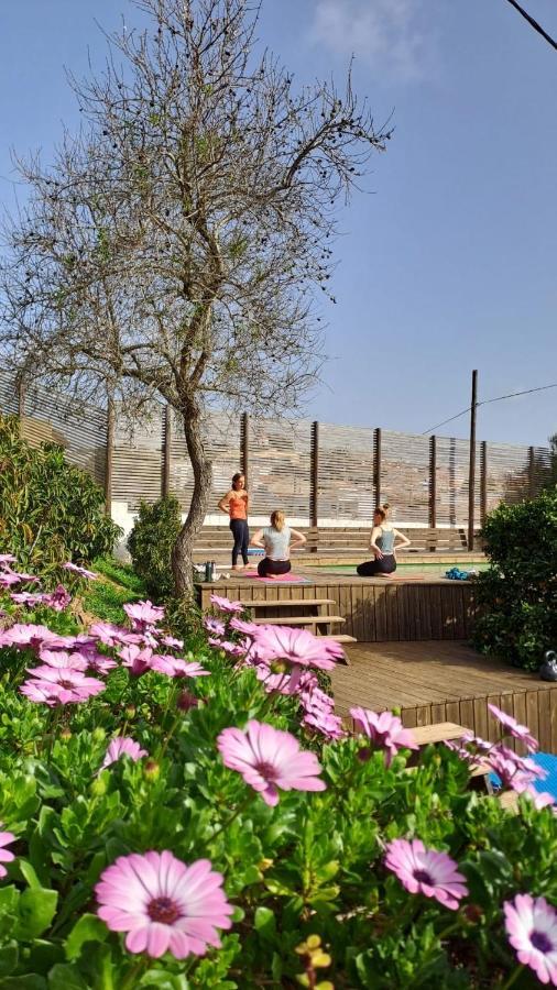 Good Feeling Hostel & Guest House Raposeira  ภายนอก รูปภาพ