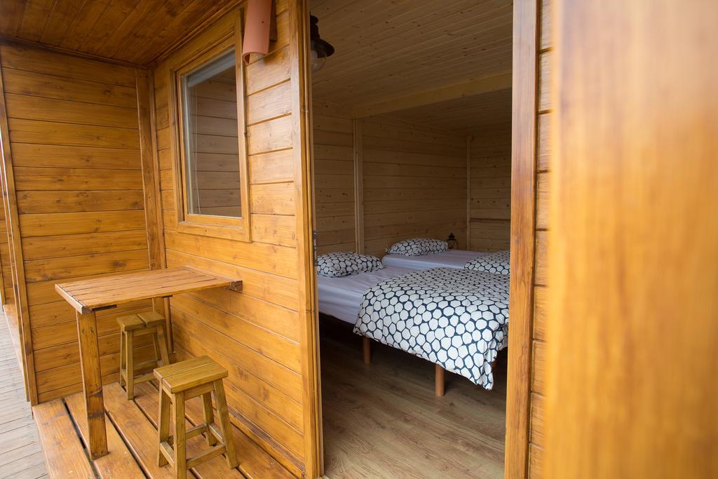 Good Feeling Hostel & Guest House Raposeira  ภายนอก รูปภาพ