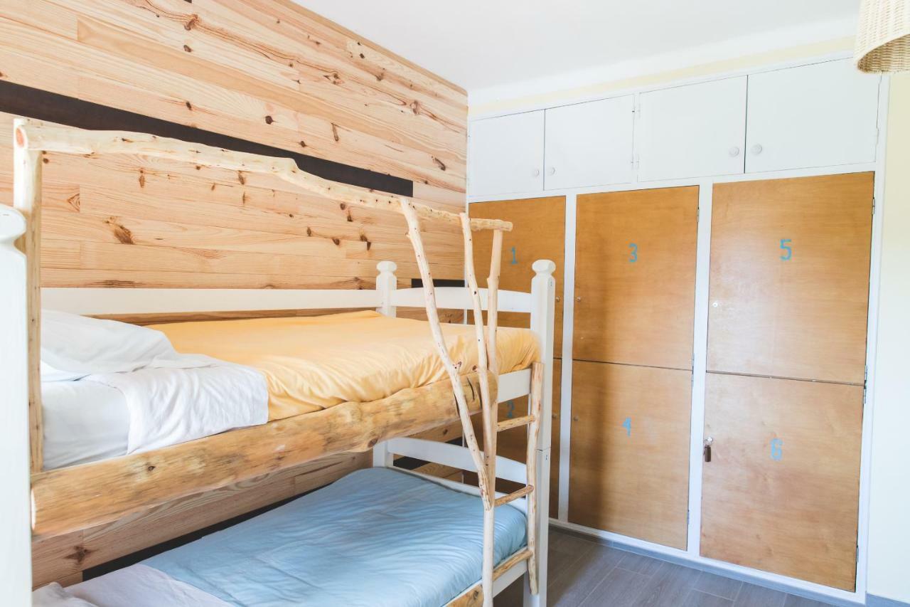 Good Feeling Hostel & Guest House Raposeira  ภายนอก รูปภาพ