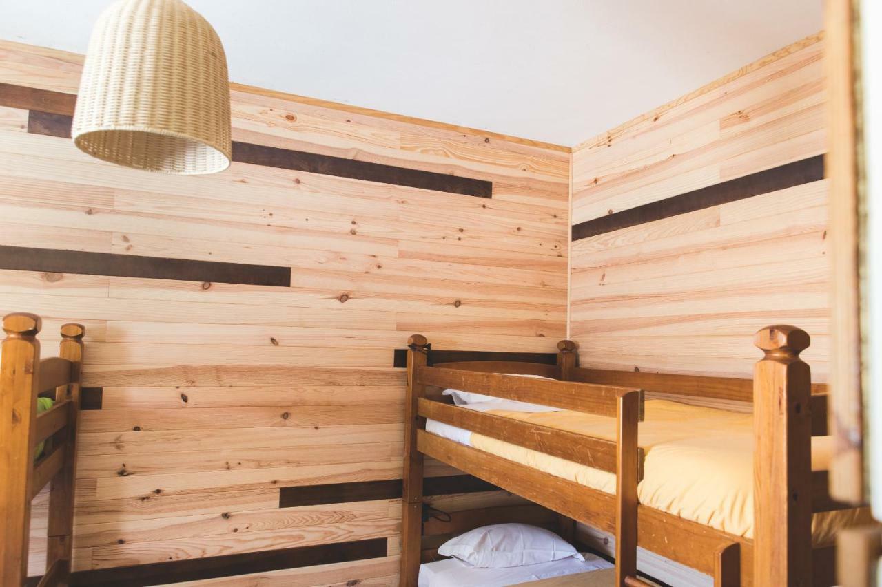 Good Feeling Hostel & Guest House Raposeira  ภายนอก รูปภาพ