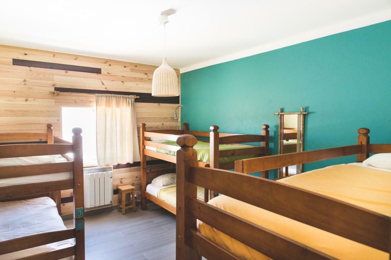 Good Feeling Hostel & Guest House Raposeira  ภายนอก รูปภาพ